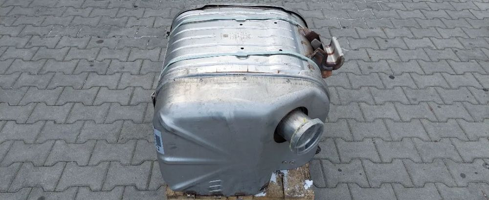 IVECO EUROCARGO EURO 6 KATALIZATOR TŁUMIK NOWY 5801833244 - محول حفزي - شاحنة: صور 4 IVECO EUROCARGO EURO 6 KATALIZATOR TŁUMIK NOWY 5801833244 - محول حفزي - شاحنة: صور 4