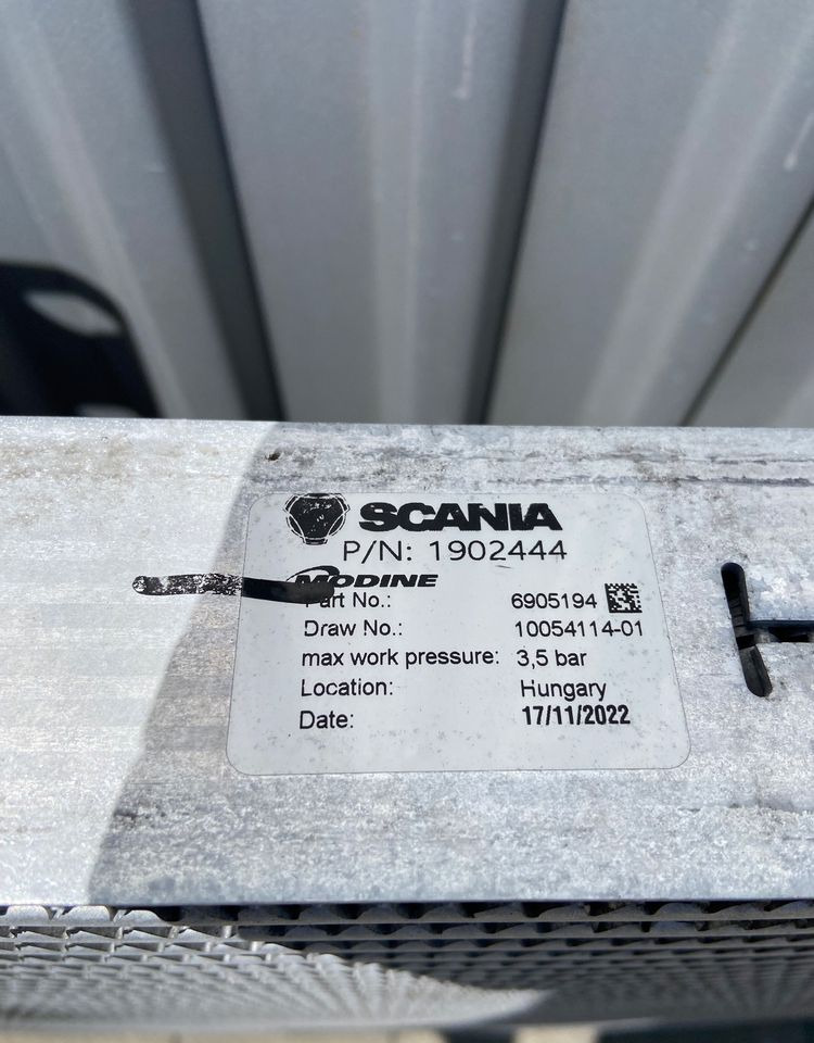 Intercooler Scania G euro 6 chłodnica powietrza 1902444 - المبرد - شاحنة: صور 3 Intercooler Scania G euro 6 chłodnica powietrza 1902444 - المبرد - شاحنة: صور 3