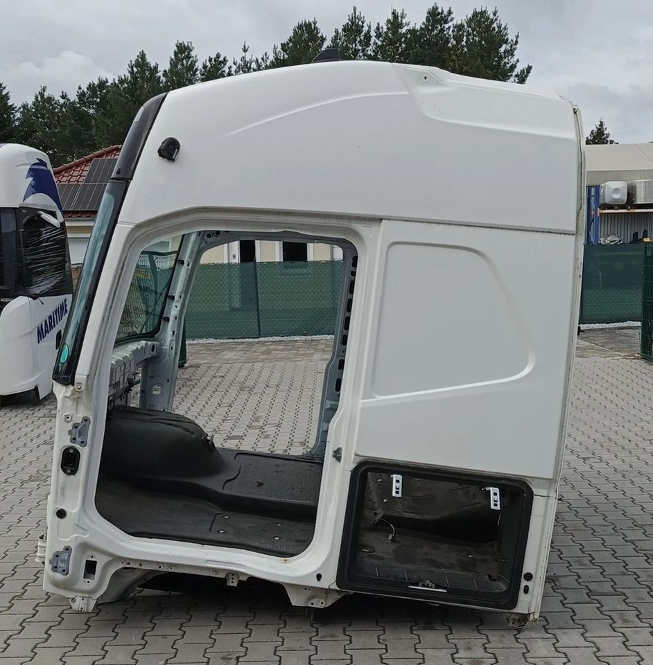 KABINA VOLVO FH4 - الكبائن - شاحنة: صور 3 KABINA VOLVO FH4 - الكبائن - شاحنة: صور 3