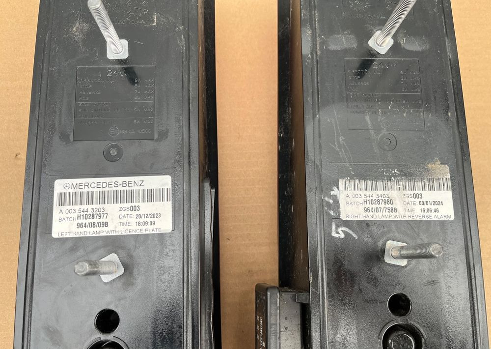 Lampa tylna LED Mercedes Actros MP5 MP 5 jak NOWA - أضواء - شاحنة: صور 3 Lampa tylna LED Mercedes Actros MP5 MP 5 jak NOWA - أضواء - شاحنة: صور 3