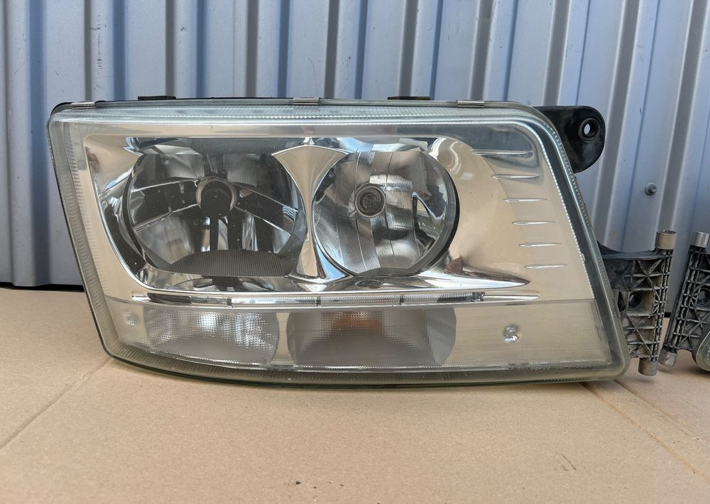 Lampa xenon MAN TGX TGS euro 6 reflektor ksenon - أضواء - شاحنة: صور 2 Lampa xenon MAN TGX TGS euro 6 reflektor ksenon - أضواء - شاحنة: صور 2