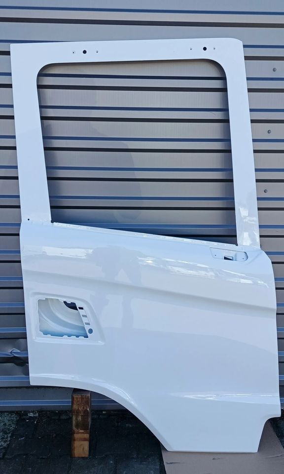 SCANIA G NGT DRZWI PRAWE - باب و قطع الغيار - شاحنة: صور 1 SCANIA G NGT DRZWI PRAWE - باب و قطع الغيار - شاحنة: صور 1