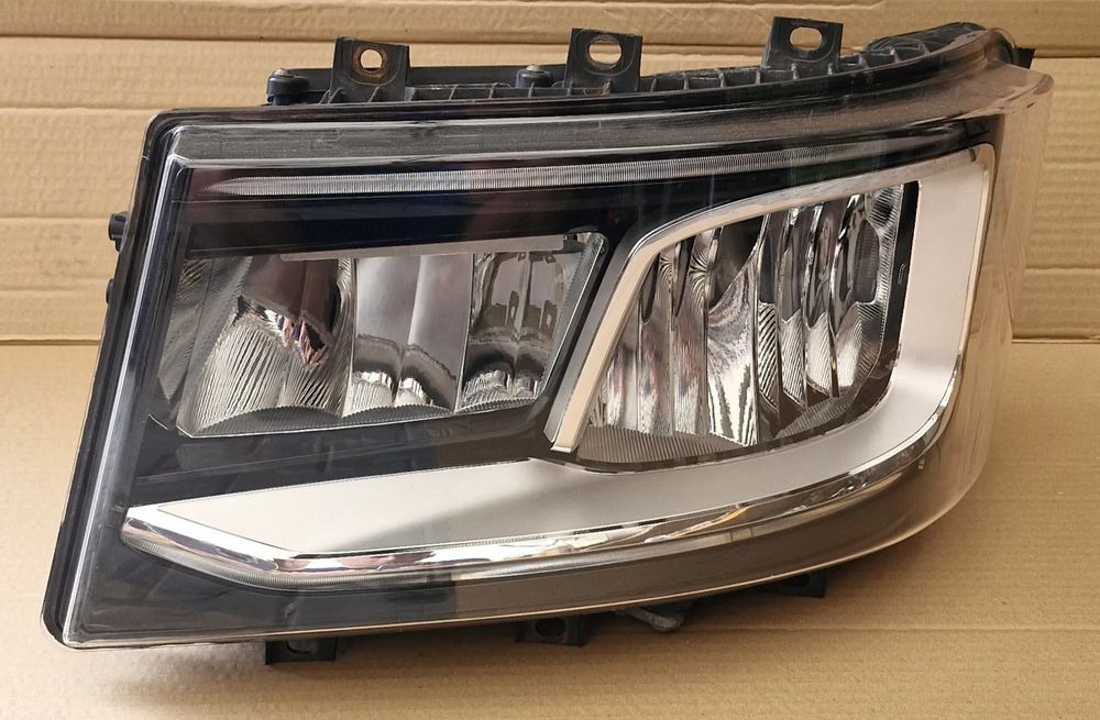 SCANIA R S P G LAMPA LED PRZEDNIA LEWA 2674390 2655848 - أضواء - شاحنة: صور 1 SCANIA R S P G LAMPA LED PRZEDNIA LEWA 2674390 2655848 - أضواء - شاحنة: صور 1