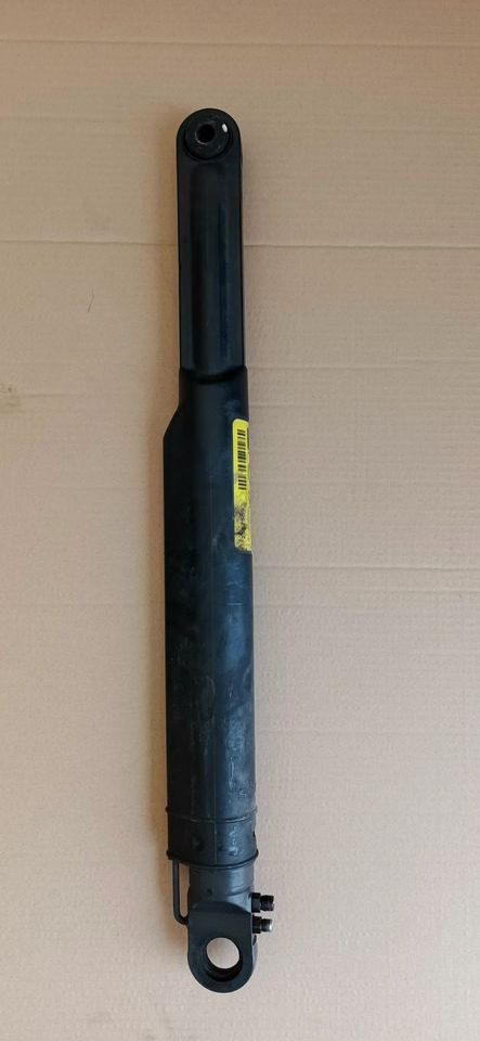 SCANIA R S SIŁOWNIK DRĄŻEK PODNOSZENIA KABINY 2567559 - الاسطوانة الهيدروليكية - شاحنة: صور 1 SCANIA R S SIŁOWNIK DRĄŻEK PODNOSZENIA KABINY 2567559 - الاسطوانة الهيدروليكية - شاحنة: صور 1