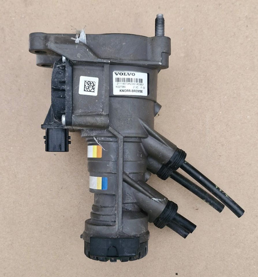VOLVO FH4 FH5 FM5 ZAWÓR HAMULCA GŁÓWNEGO 21114973 K027386 - أجزاء الفرامل: صور 1 VOLVO FH4 FH5 FM5 ZAWÓR HAMULCA GŁÓWNEGO 21114973 K027386 - أجزاء الفرامل: صور 1