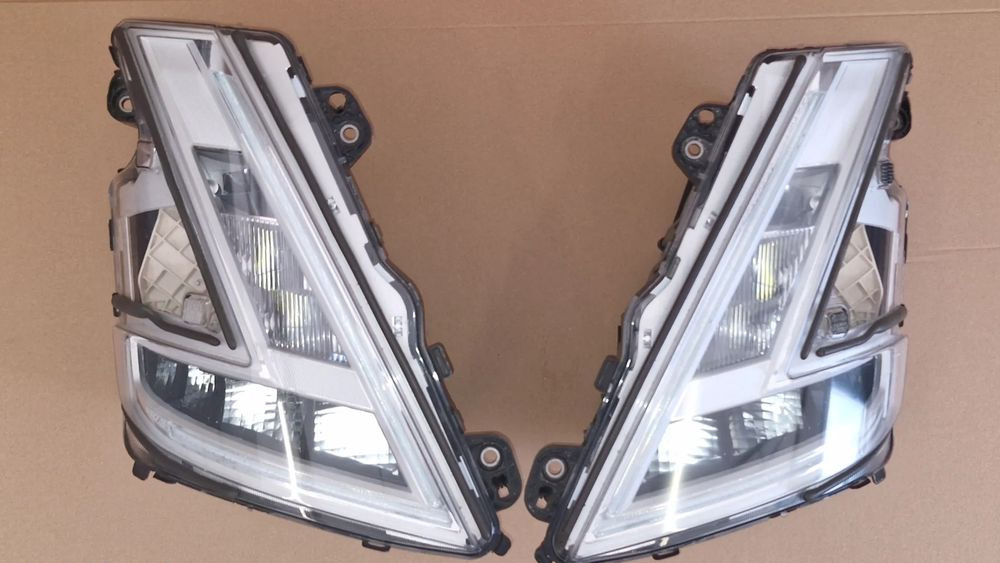 VOLVO FH5 LAMPA PRZEDNIA FULL LED 23752680 23752678 24056515 - أضواء: صور 1 VOLVO FH5 LAMPA PRZEDNIA FULL LED 23752680 23752678 24056515 - أضواء: صور 1