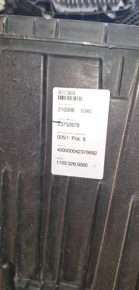 VOLVO FH5 LAMPA PRZEDNIA FULL LED 23752680 23752678 24056515 - أضواء: صور 3 VOLVO FH5 LAMPA PRZEDNIA FULL LED 23752680 23752678 24056515 - أضواء: صور 3