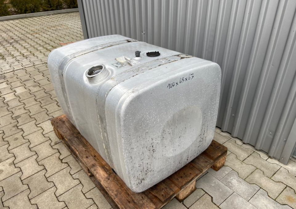 Zbiornik paliwa MAN TGX TGS 375 litrów bak - نظام الوقود - شاحنة: صور 2 Zbiornik paliwa MAN TGX TGS 375 litrów bak - نظام الوقود - شاحنة: صور 2