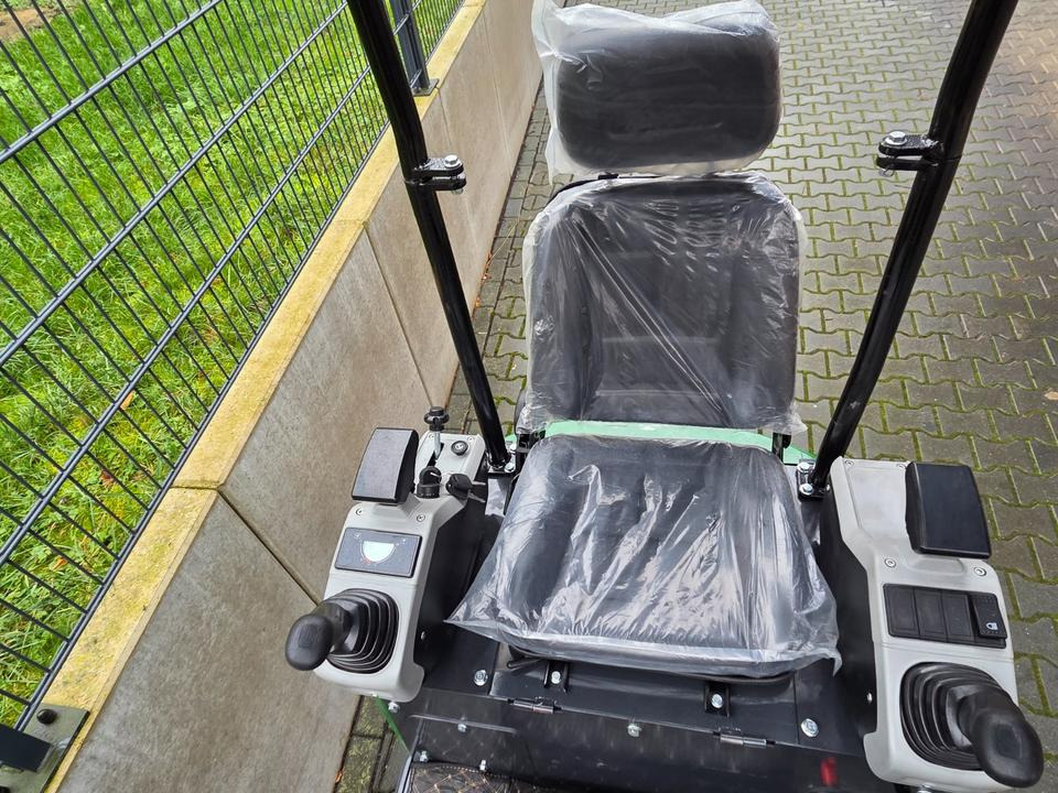 Black Friday Minibagger 1,4t Schnellwechsler 18,5 KW Löffelpaket - حفارة مصغرة: صور 3 Black Friday Minibagger 1,4t Schnellwechsler 18,5 KW Löffelpaket - حفارة مصغرة: صور 3