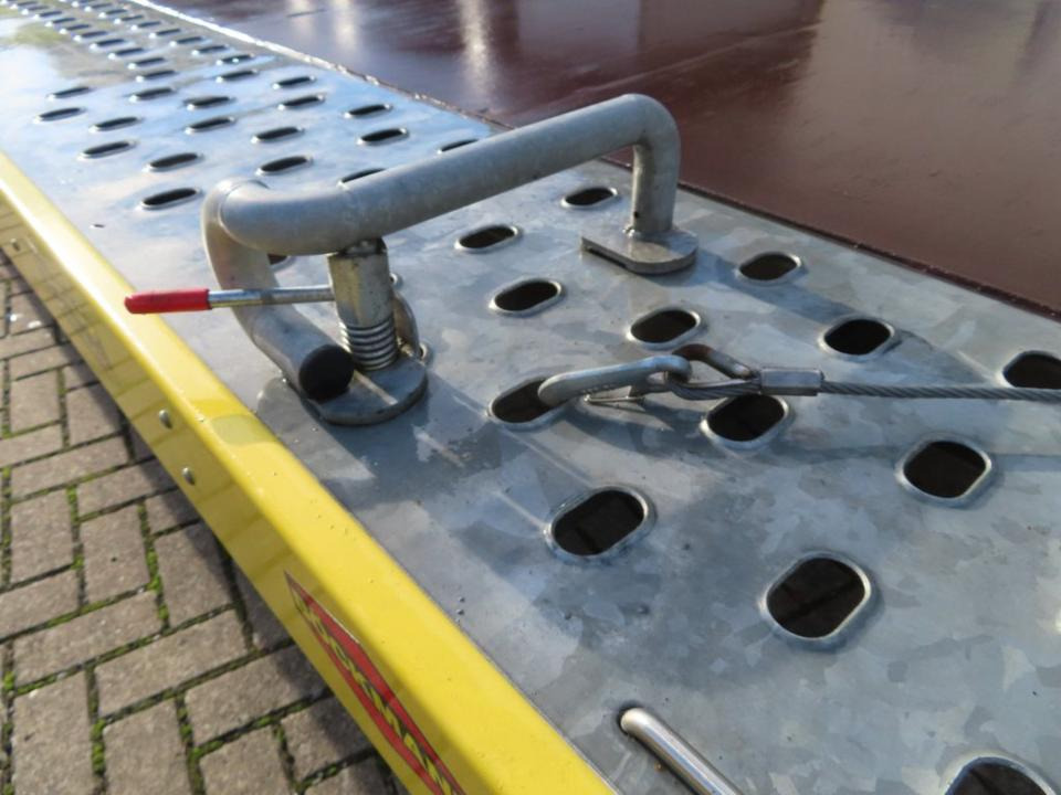 Böckmann PKW-Anhänger, Autotransporter, 3,0to. kippbar, 100 km/h - شاحنة نقل سيارات مقطورة: صور 5 Böckmann PKW-Anhänger, Autotransporter, 3,0to. kippbar, 100 km/h - شاحنة نقل سيارات مقطورة: صور 5