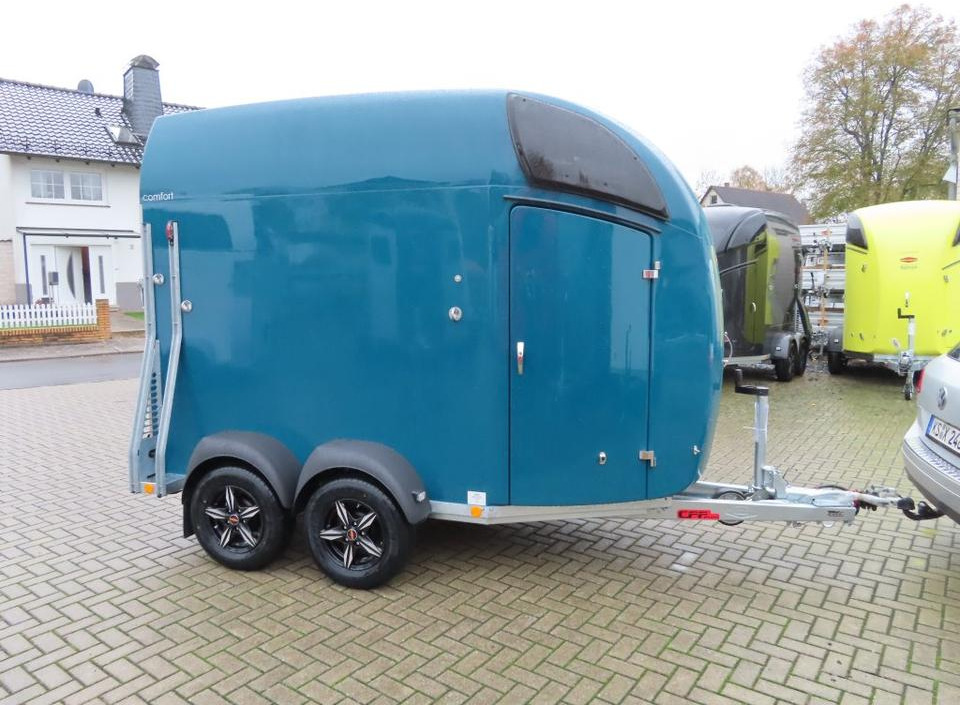 Böckmann Pferdeanhänger, Comfort, Flügeltür,100 km/h,Aluboden - عربة نقل خيل: صور 4 Böckmann Pferdeanhänger, Comfort, Flügeltür,100 km/h,Aluboden - عربة نقل خيل: صور 4