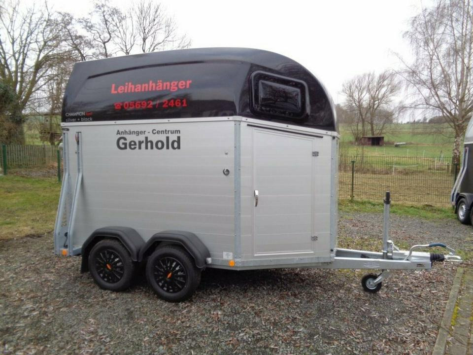Böckmann Pferdeanhänger zu VERMIETEN Leihanhänger ab 55€/Tag - عربة نقل خيل: صور 1 Böckmann Pferdeanhänger zu VERMIETEN Leihanhänger ab 55€/Tag - عربة نقل خيل: صور 1