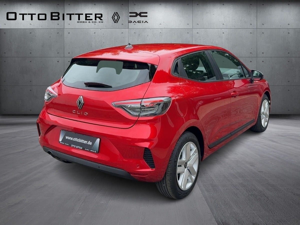 Renault Clio Evolution ECO-G 100 FLÜSSIGGAS (Benzin+LPG) - سيدان: صور 4 Renault Clio Evolution ECO-G 100 FLÜSSIGGAS (Benzin+LPG) - سيدان: صور 4