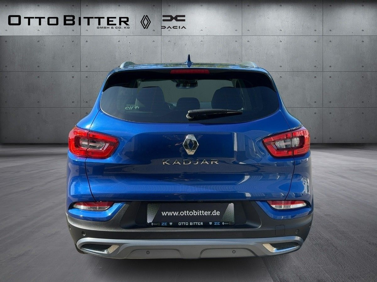Renault Kadjar TCe160 EDC BOSE EDITION ANHÄNGERKUPPLUNG/ - سيارة دفع رباعي: صور 3 Renault Kadjar TCe160 EDC BOSE EDITION ANHÄNGERKUPPLUNG/ - سيارة دفع رباعي: صور 3