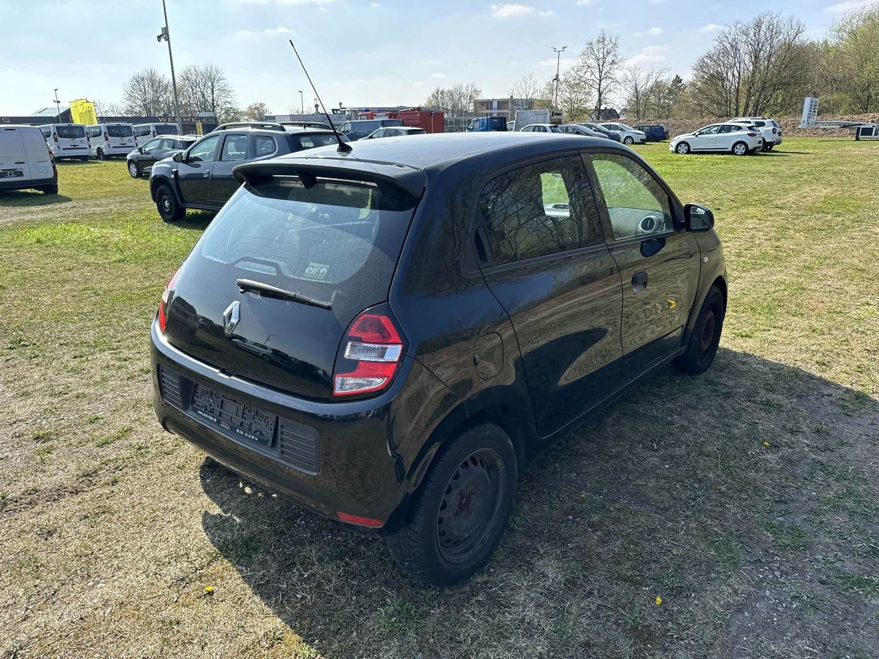 Renault Twingo Life SCe70 KLIMA - سيارة: صور 5 Renault Twingo Life SCe70 KLIMA - سيارة: صور 5