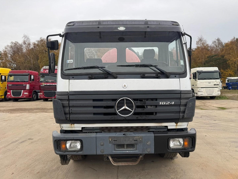 Mercedes-Benz SK 1824 (10.000 L / GRAND PONT / LAMES / V6 MOTEUR / PARFAIT ETAT) - فراغ شاحنة: صور 2 Mercedes-Benz SK 1824 (10.000 L / GRAND PONT / LAMES / V6 MOTEUR / PARFAIT ETAT) - فراغ شاحنة: صور 2