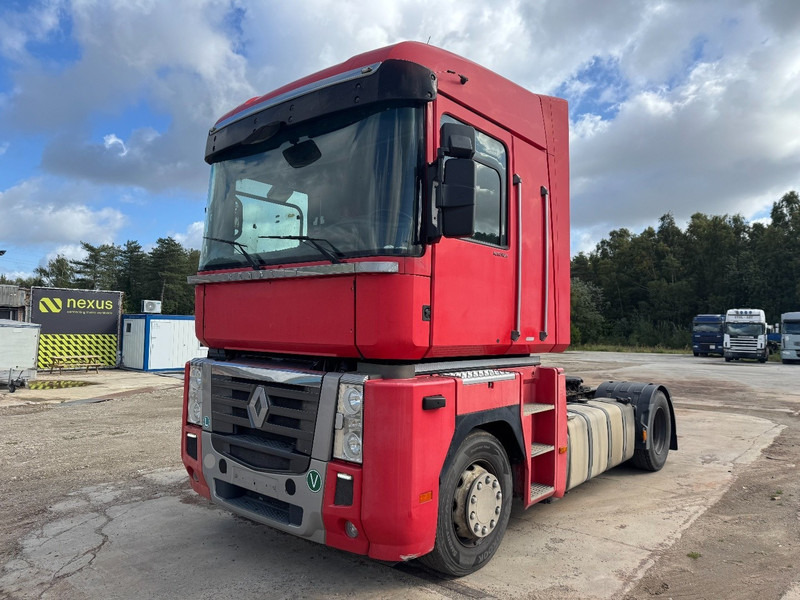 Renault Magnum 460 DXI (MANUAL GEARBOX / BOITE MANUELLE / PERFECT) - شاحنة جرار: صور 1 Renault Magnum 460 DXI (MANUAL GEARBOX / BOITE MANUELLE / PERFECT) - شاحنة جرار: صور 1