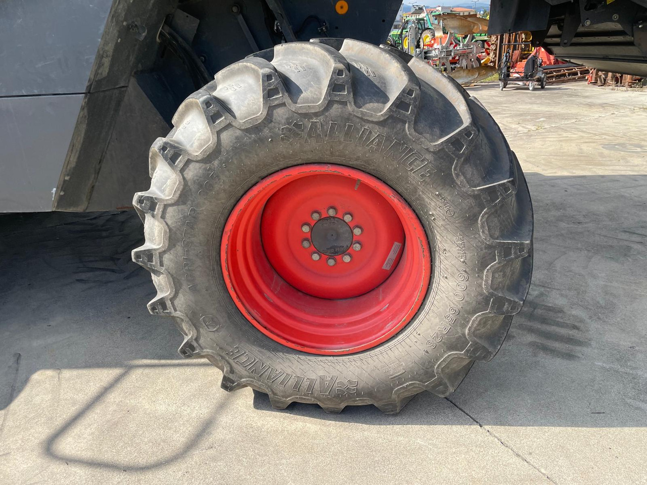 CLAAS MIETITREBBIA LEXION 570TT - حصادة شاملة: صور 5 CLAAS MIETITREBBIA LEXION 570TT - حصادة شاملة: صور 5