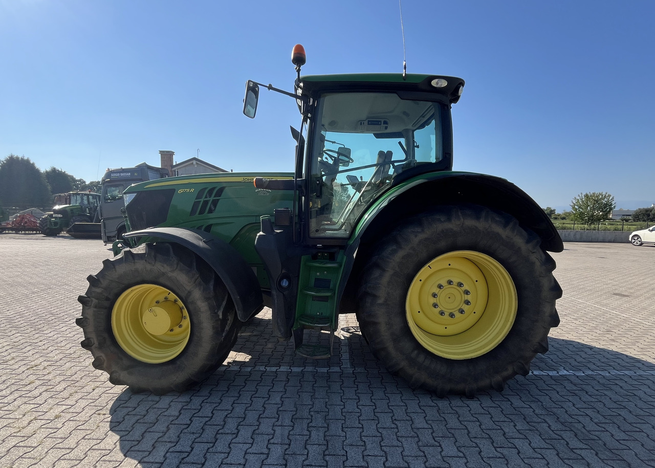 JOHN DEERE 6175 R - جرار: صور 2 JOHN DEERE 6175 R - جرار: صور 2