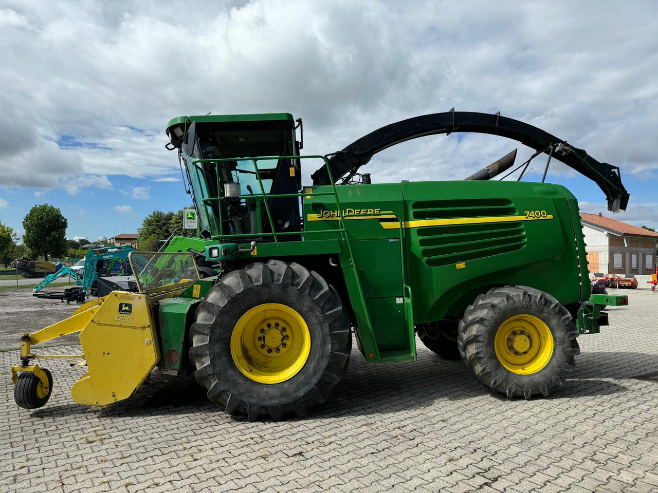 JOHN DEERE TRINCIA 7400 - حصادة الأعلاف: صور 4 JOHN DEERE TRINCIA 7400 - حصادة الأعلاف: صور 4