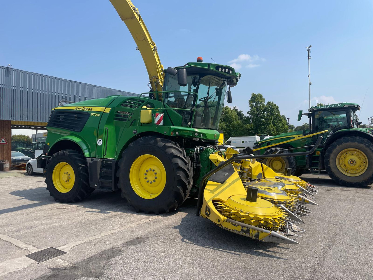 JOHN DEERE TRINCIA 9700i - حصادة الأعلاف: صور 3 JOHN DEERE TRINCIA 9700i - حصادة الأعلاف: صور 3