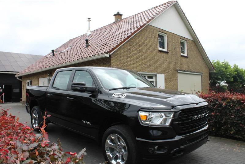 Dodge Ram Pick Up 1500 V8 Bighorn - سيارة: صور 1 Dodge Ram Pick Up 1500 V8 Bighorn - سيارة: صور 1