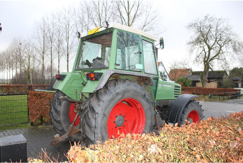 Fendt Farmer 304 LSA - جرار: صور 3 Fendt Farmer 304 LSA - جرار: صور 3