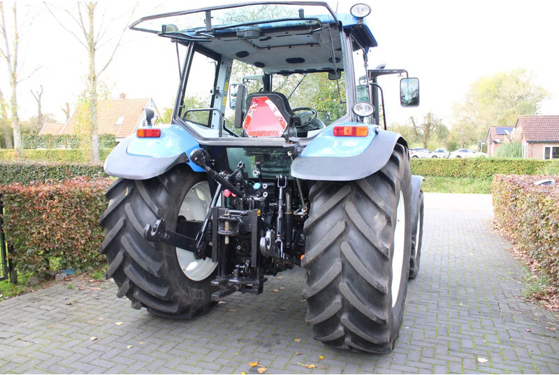 New Holland T5050 - جرار: صور 5 New Holland T5050 - جرار: صور 5