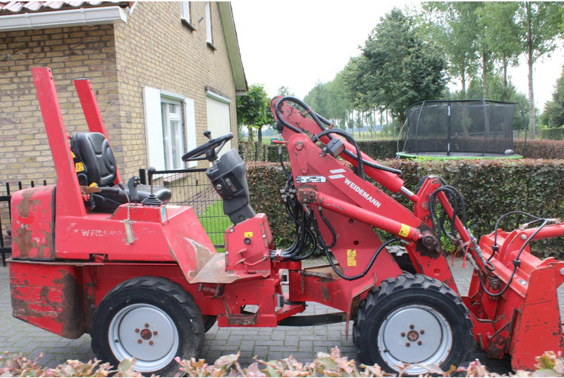 Weidemann 1230 - اللودر المجنزر صغير: صور 3 Weidemann 1230 - اللودر المجنزر صغير: صور 3