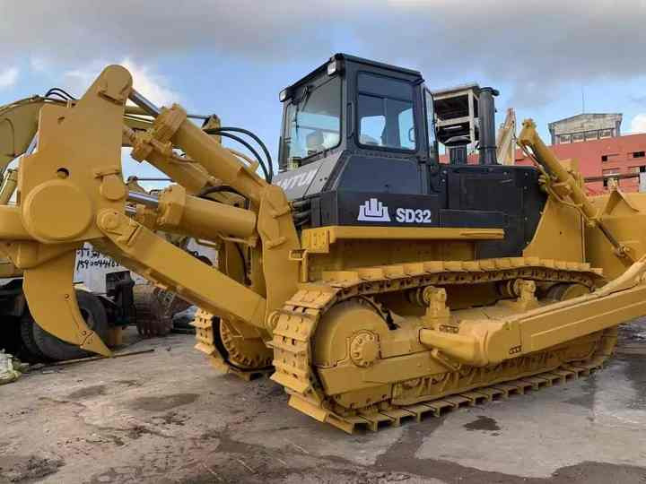 90% New China Hydraulic Shantui Sd32 Bulldozer Excellent Performance Used Shantui Sd32 Crawler Bulldozer for Sale - بلدوزر: صور 4 90% New China Hydraulic Shantui Sd32 Bulldozer Excellent Performance Used Shantui Sd32 Crawler Bulldozer for Sale - بلدوزر: صور 4