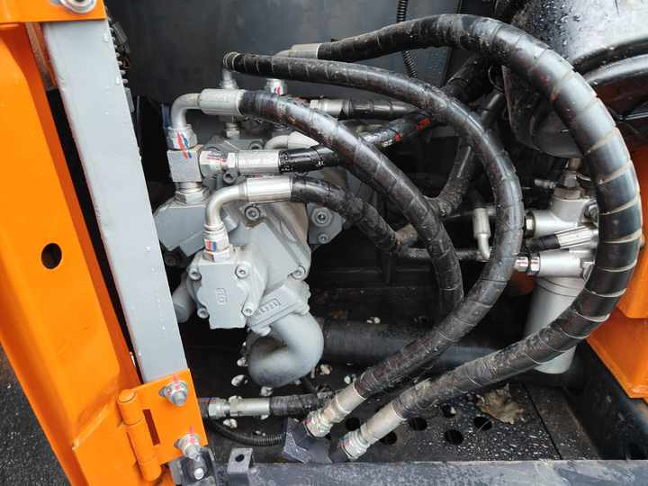 90% New HITACHI ZX70 Used Excavator Mining Construction Excavators, Strong Power, Low Price, and Very Good Quality - حفارة: صور 4 90% New HITACHI ZX70 Used Excavator Mining Construction Excavators, Strong Power, Low Price, and Very Good Quality - حفارة: صور 4