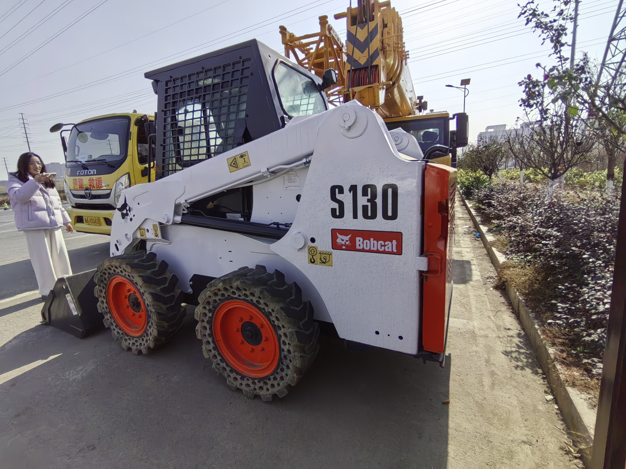 BOBCAT S130 - شيول صغير: صور 1 BOBCAT S130 - شيول صغير: صور 1