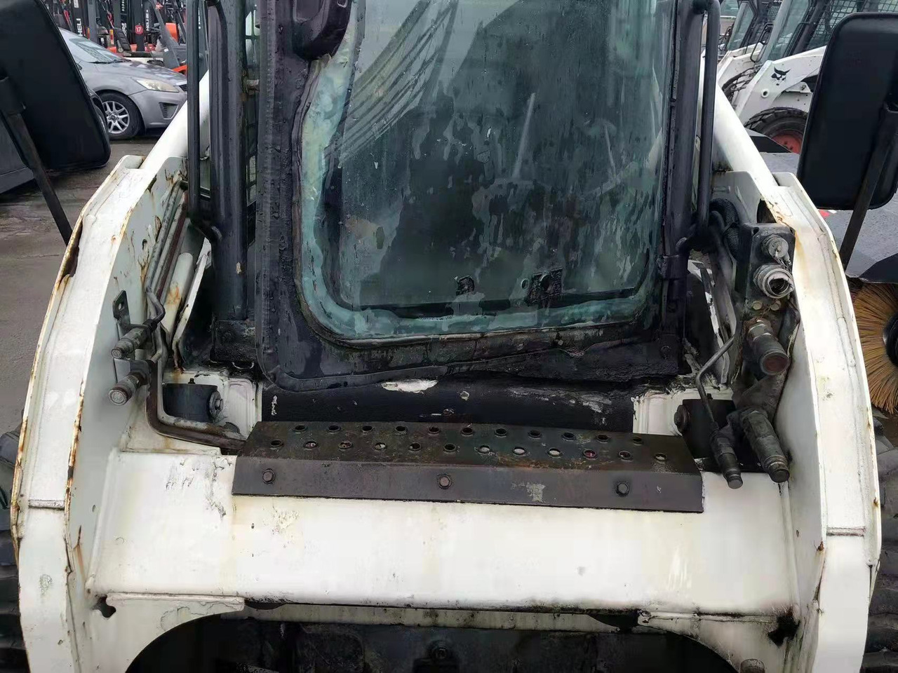 BOBCAT S185 - شيول صغير: صور 3 BOBCAT S185 - شيول صغير: صور 3
