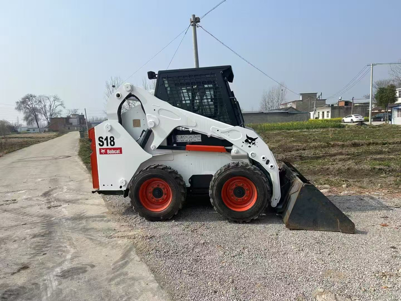 BOBCAT S18 - شيول صغير: صور 3 BOBCAT S18 - شيول صغير: صور 3