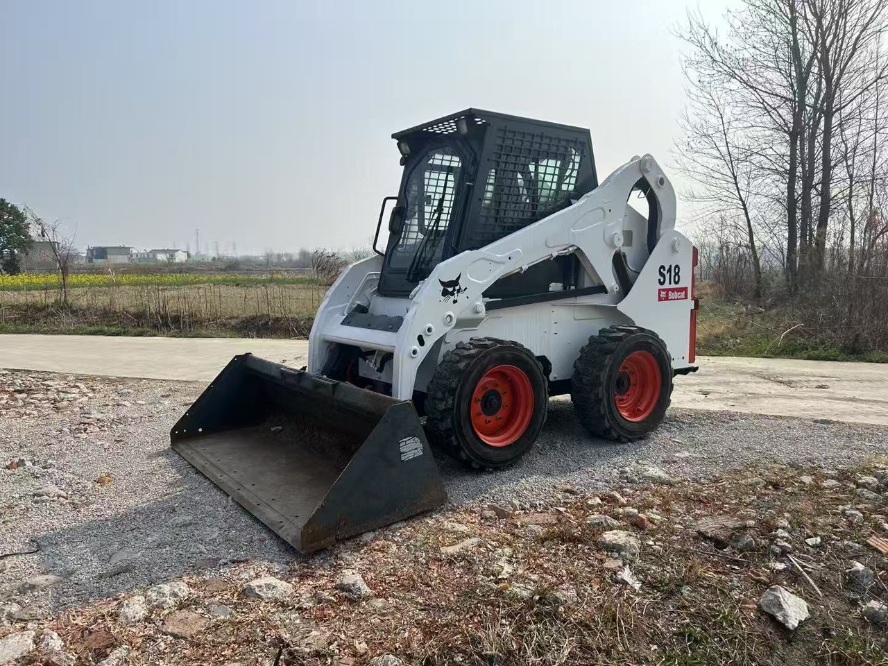 BOBCAT S18 - شيول صغير: صور 1 BOBCAT S18 - شيول صغير: صور 1
