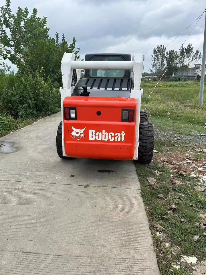 BOBCAT s300 - شيول صغير: صور 4 BOBCAT s300 - شيول صغير: صور 4