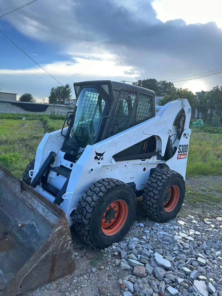 BOBCAT s300 - شيول صغير: صور 3 BOBCAT s300 - شيول صغير: صور 3