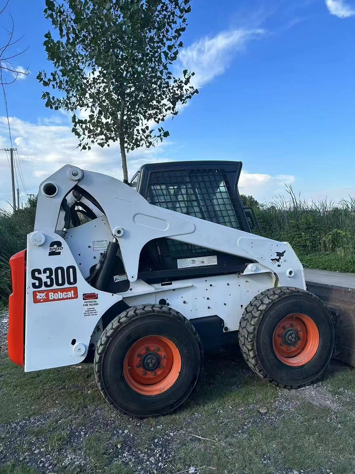 BOBCAT s300 - شيول صغير: صور 5 BOBCAT s300 - شيول صغير: صور 5