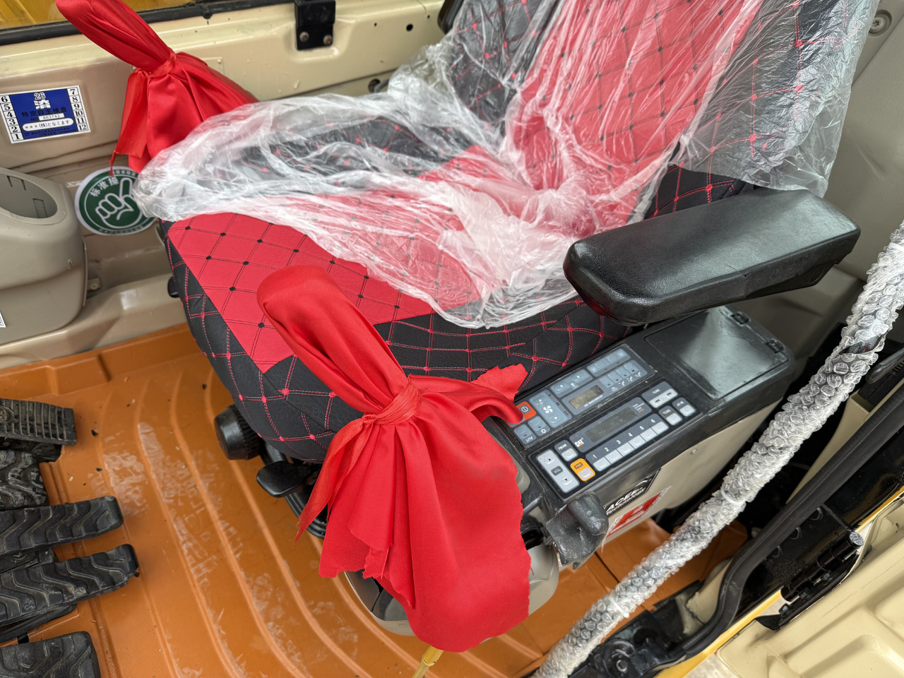 حفارات زحافة CATERPILLAR 320b [ Copy ] [ Copy ] [ Copy ] [ Copy ] [ Copy ]: صور 18