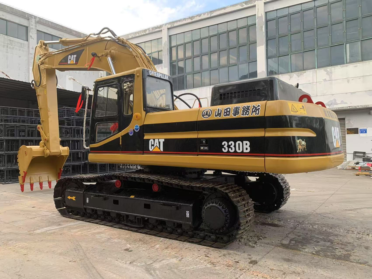 حفارة CATERPILLAR 320d: صور 21
