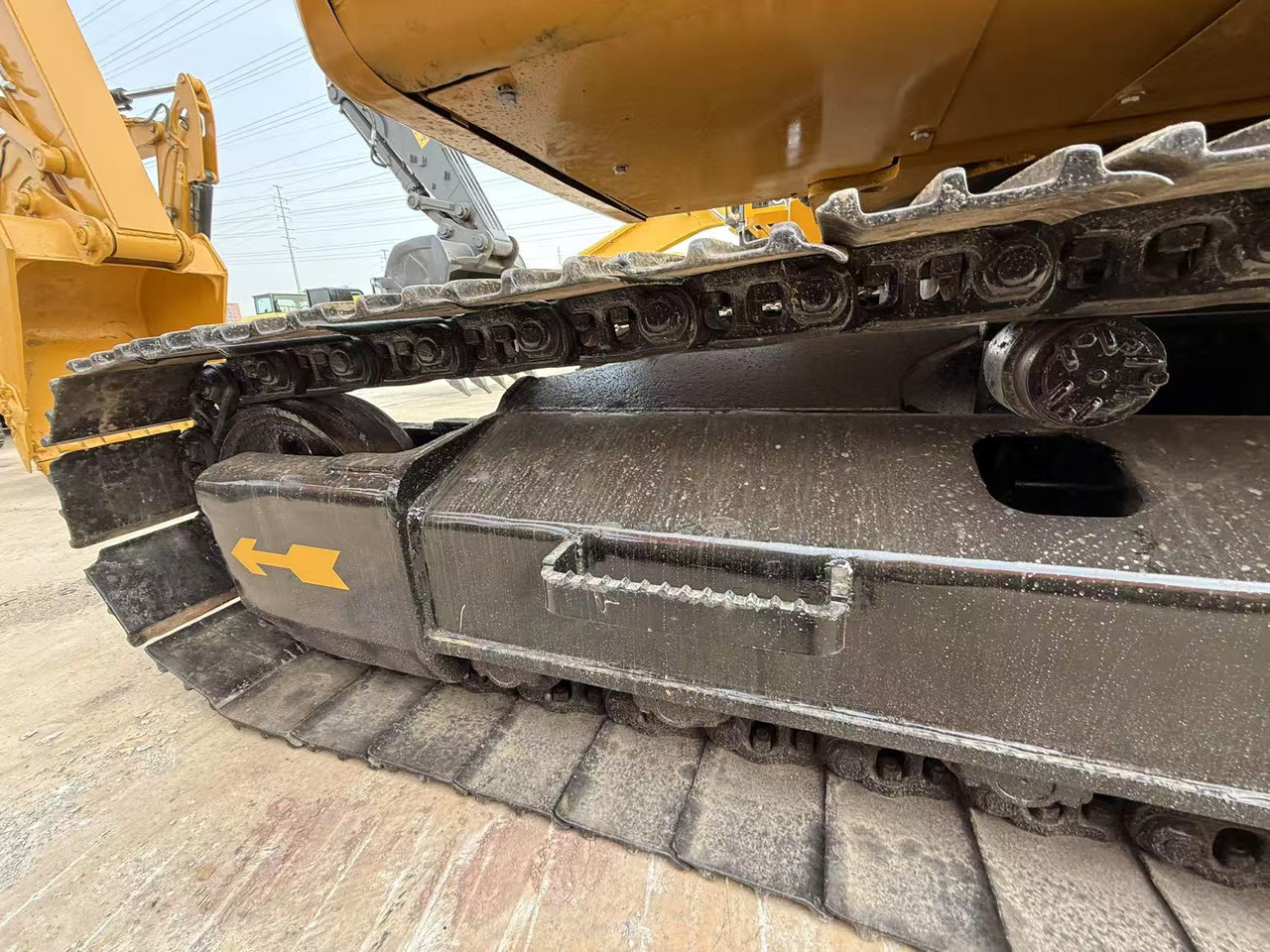 حفارات زحافة CATERPILLAR used 320b  excavator: صور 12