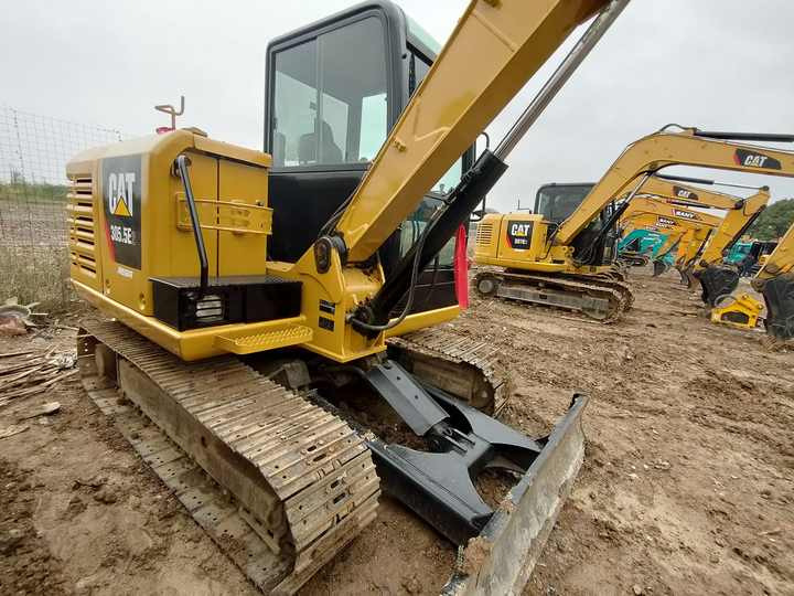 Cat Machine Used Mini Excavator CAT305.5E Cat Used Excavator - حفارة مصغرة: صور 4 Cat Machine Used Mini Excavator CAT305.5E Cat Used Excavator - حفارة مصغرة: صور 4