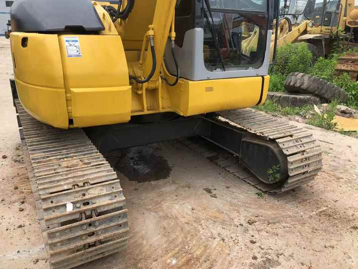 Cheap Used Komatsu PC78US Crawler Excavator with High Efficiency Used Heavy Machinery Komatsu P78US Digger Cheap for Sale - حفارات زحافة: صور 5 Cheap Used Komatsu PC78US Crawler Excavator with High Efficiency Used Heavy Machinery Komatsu P78US Digger Cheap for Sale - حفارات زحافة: صور 5