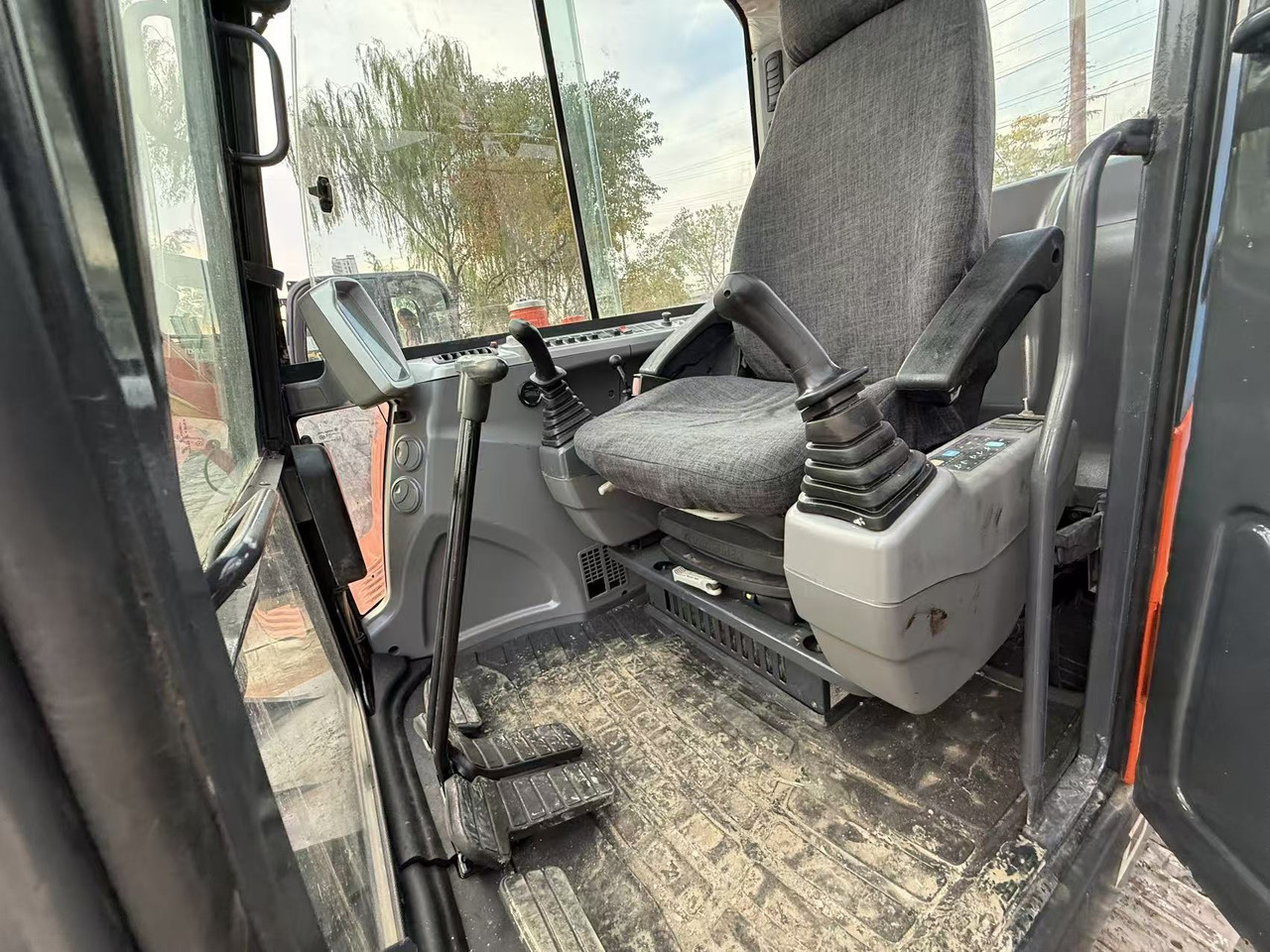 حفارة مصغرة DOOSAN Used large Doosan DX60 excavators, original DX60 used excavators, 6-ton DX60 hydraulic excavators, best-selling at low prices.: صور 14 حفارة مصغرة DOOSAN Used large Doosan DX60 excavators, original DX60 used excavators, 6-ton DX60 hydraulic excavators, best-selling at low prices.: صور 14