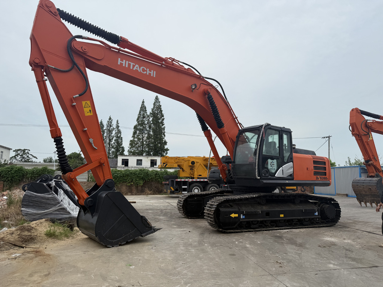 HITACHI 350-5g - حفارات زحافة: صور 1 HITACHI 350-5g - حفارات زحافة: صور 1