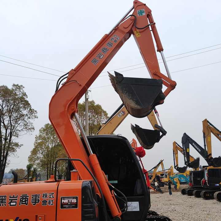 HITACHI ZX70 Original Japan Surplus Hitachi ZX70 for Sale - حفارات زحافة: صور 3 HITACHI ZX70 Original Japan Surplus Hitachi ZX70 for Sale - حفارات زحافة: صور 3