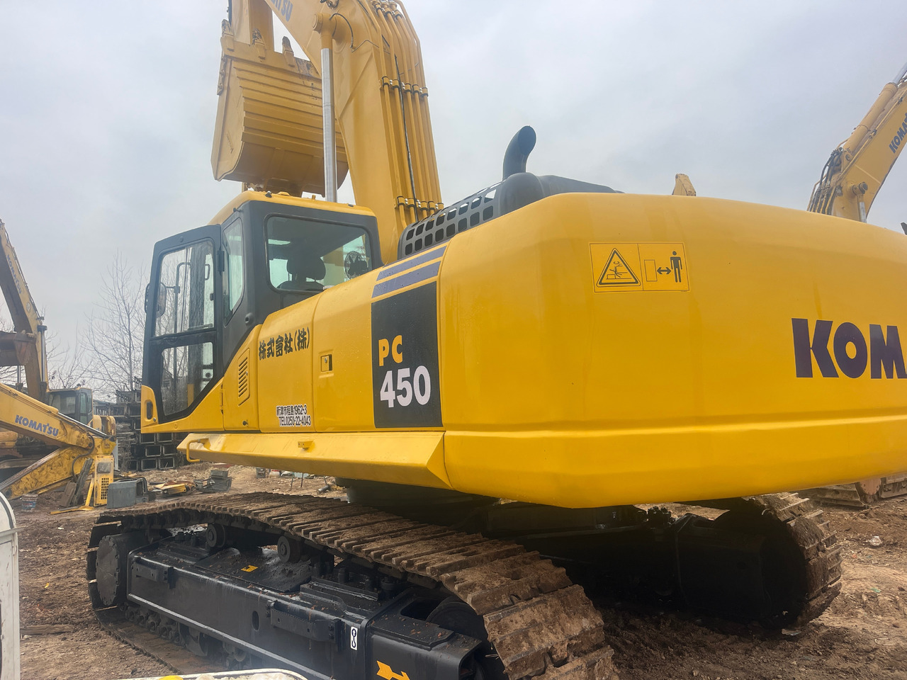 Komatsu pc450 - حفارات زحافة: صور 4 Komatsu pc450 - حفارات زحافة: صور 4