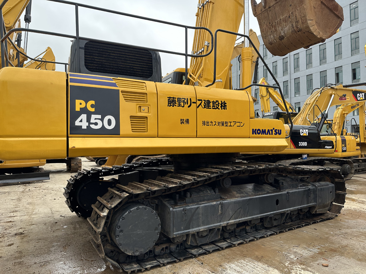 Komatsu pc450 - حفارات زحافة: صور 5 Komatsu pc450 - حفارات زحافة: صور 5
