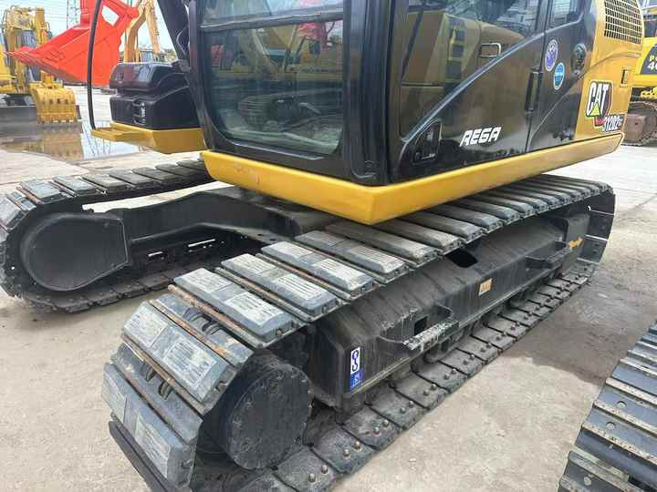 Low Working Time CAT 312D2 Excavator Caterpillar Used 15ton Cat312D2 No Reviews yet - حفارات زحافة: صور 4 Low Working Time CAT 312D2 Excavator Caterpillar Used 15ton Cat312D2 No Reviews yet - حفارات زحافة: صور 4