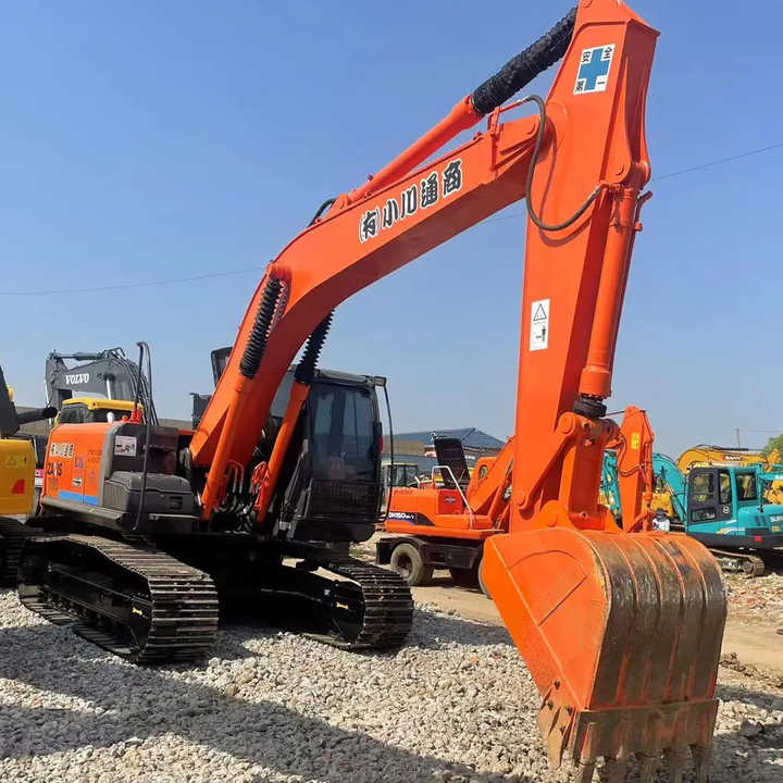 Original Japan Hitachi ZX200-3 Excavator Hitachi Excavator in Low Price for Hot Sale - حفارات زحافة: صور 2 Original Japan Hitachi ZX200-3 Excavator Hitachi Excavator in Low Price for Hot Sale - حفارات زحافة: صور 2